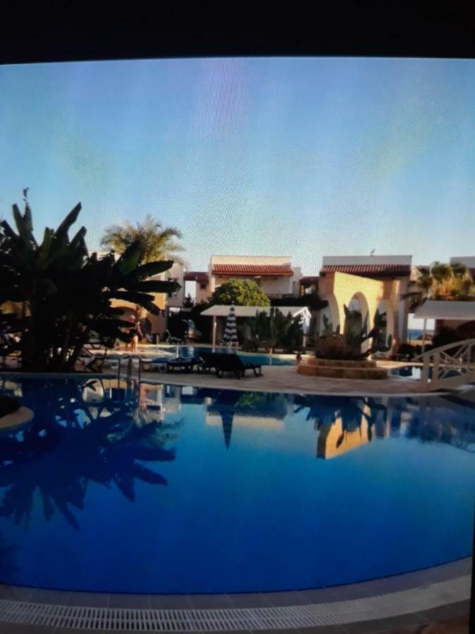 Sunrise Beach Club  Gastria Exterior foto