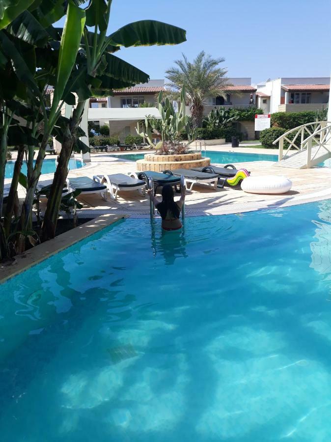 Sunrise Beach Club  Gastria Exterior foto